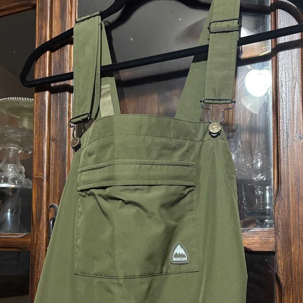 Women’s Burton Gortex Bibs / Overalls